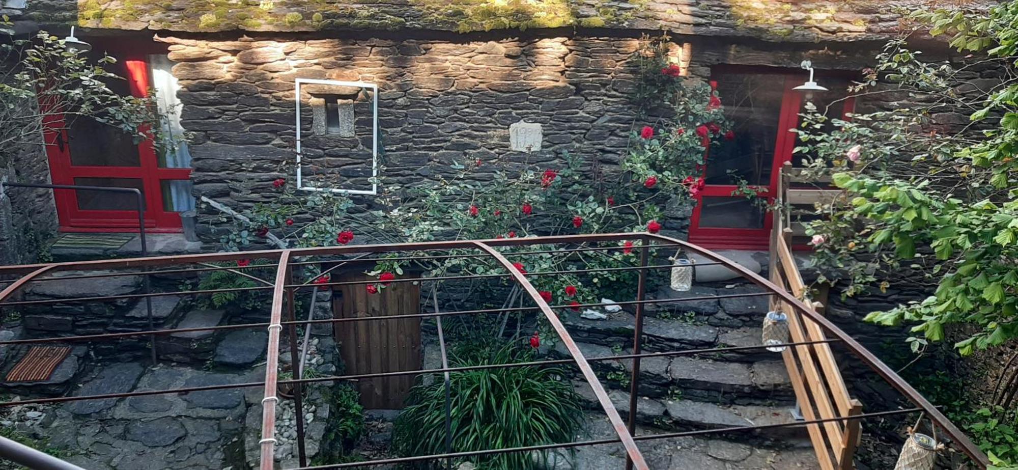 la feuille de choux  Vila Sablieres Exterior foto